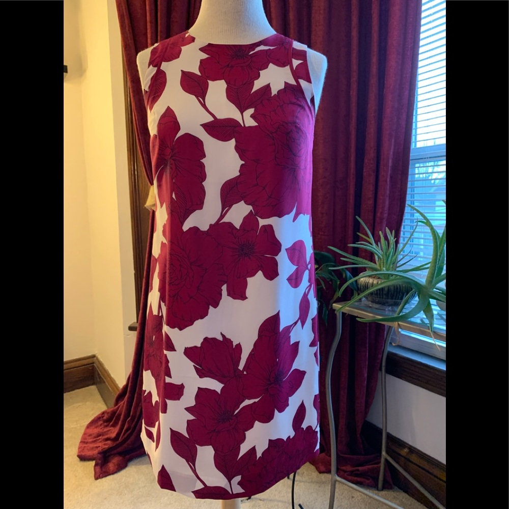 Banana Republic flowered sleeveless dress